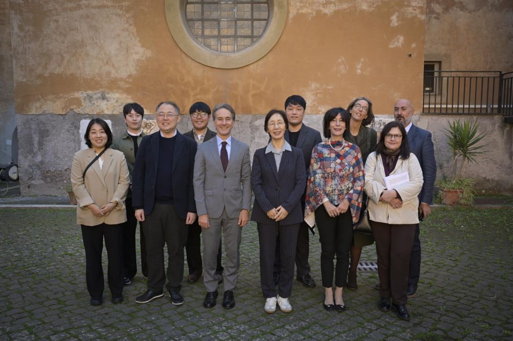 La delegazione coreana - foto: Ufficio Stampa Istituto Centrale per il Restauro