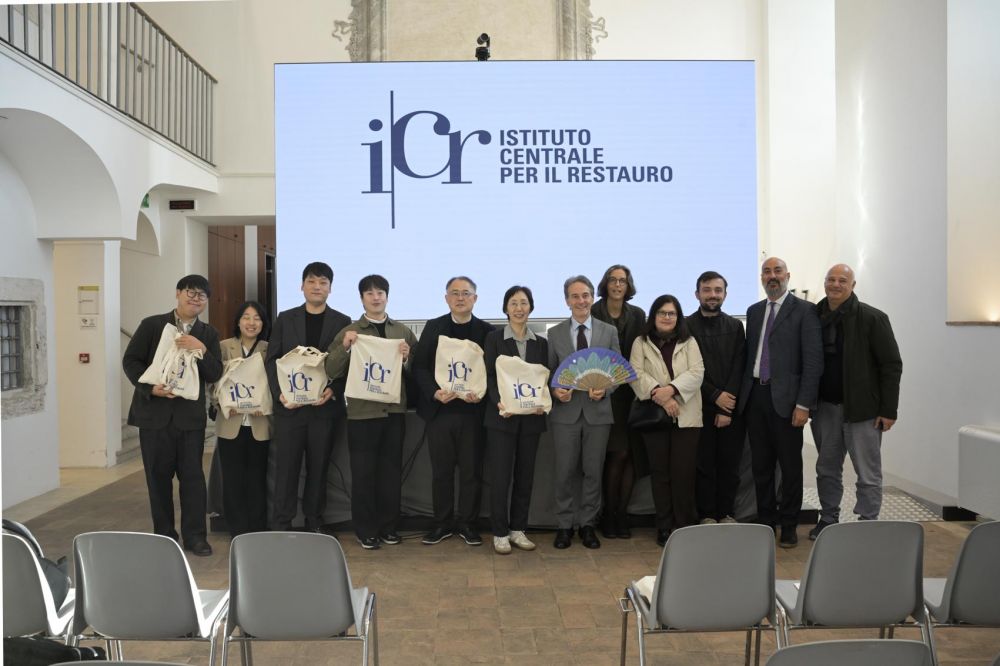 La delegazione coreana - foto: Ufficio Stampa Istituto Centrale per il Restauro