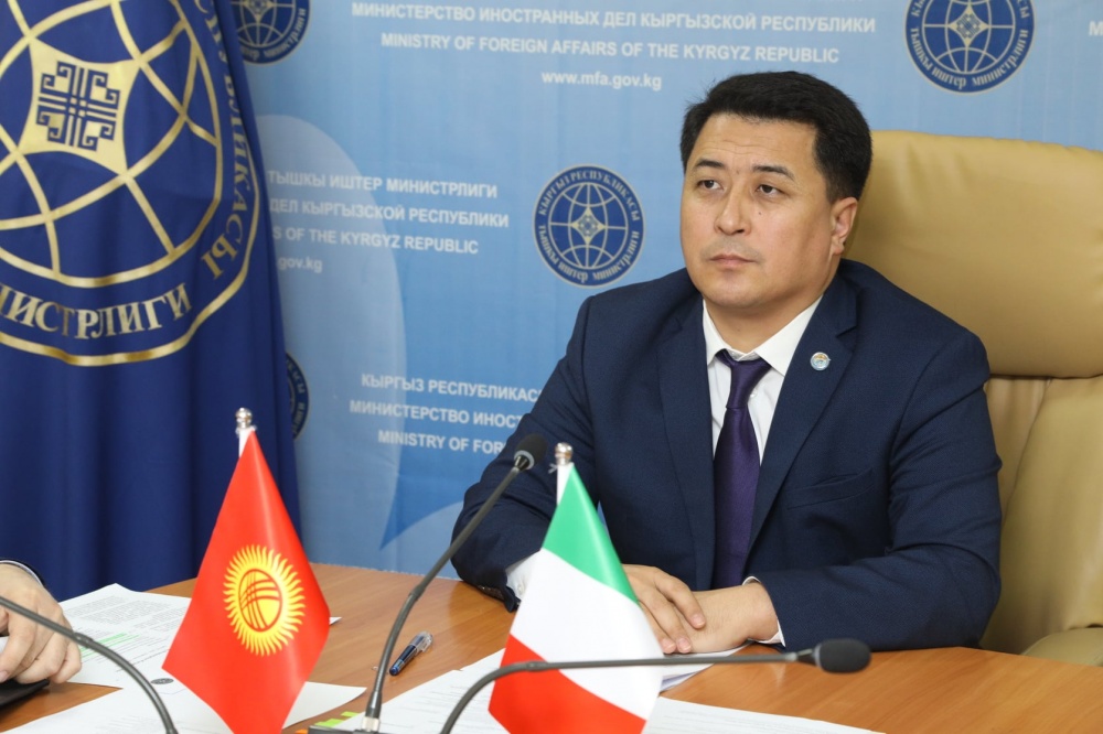 Viceministro degli Esteri del Kirghizistan, Aibek Artykbaev