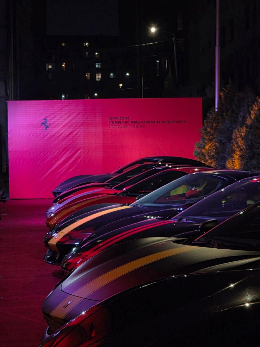 La Ferrari sbarca a Tbilisi - foto: Ambasciata