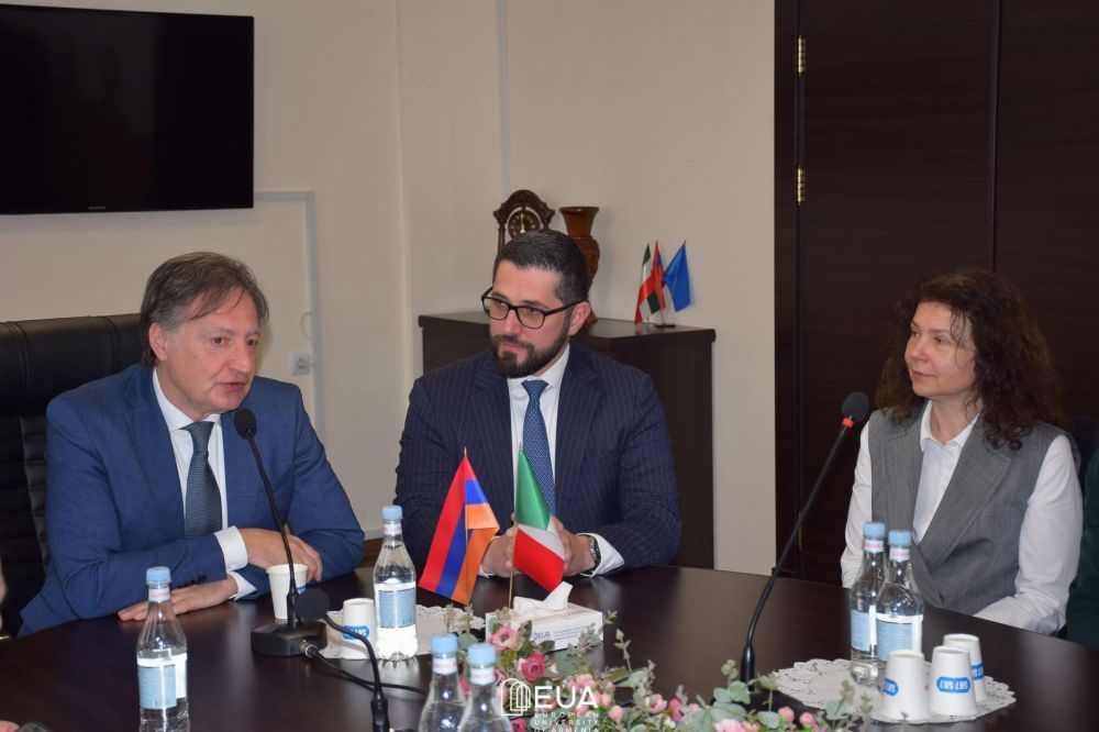 Amb. Ferranti in visita all’Università Europea d’Armenia