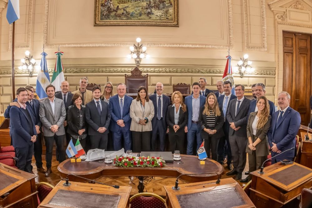 Argentina: amb. Nicoletti nel Parlamento provinciale - foto: Ambasciata