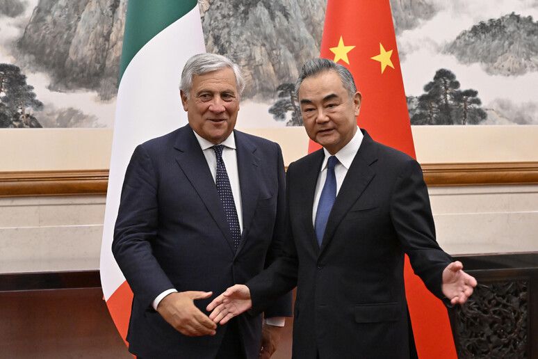 Ministri Tajani e Wang