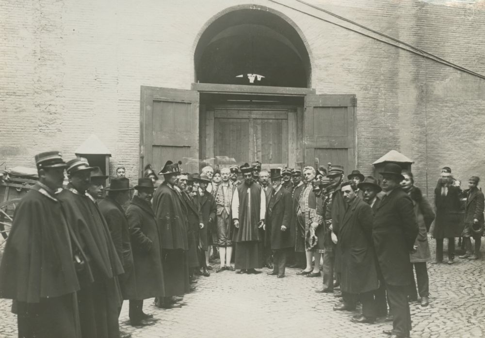 Conclave 1939 - Cortile di San Damaso