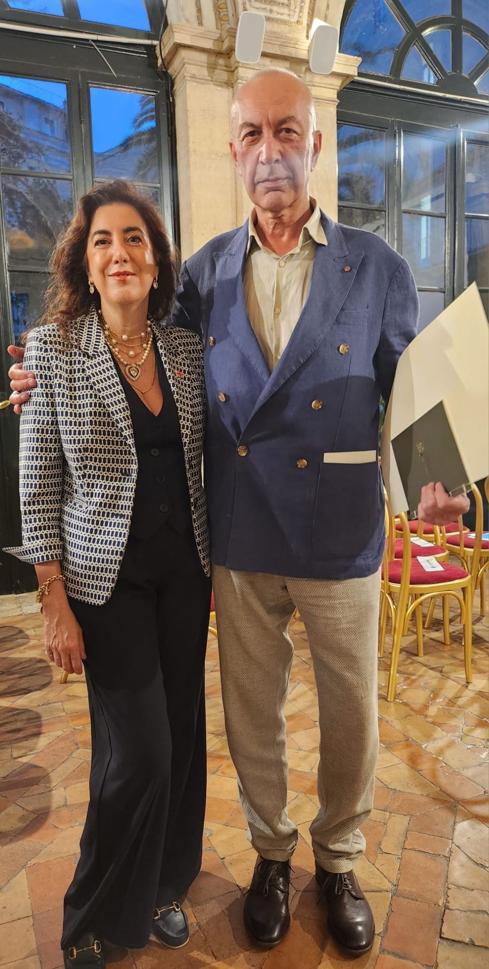 Il poeta Dato Magradze con la console Michaela Reinero