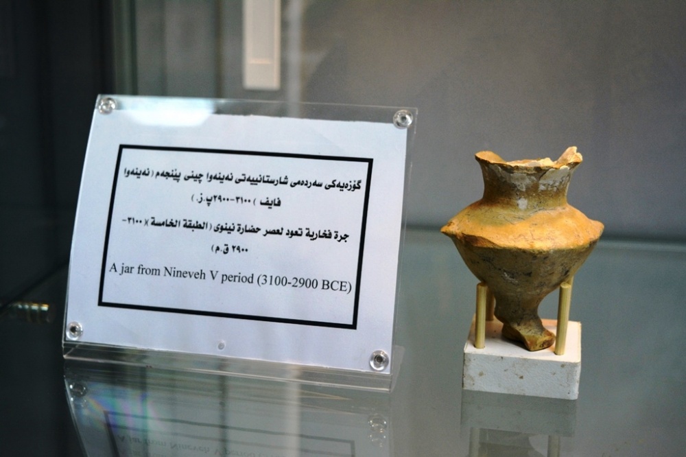 Erbil, reperto archeologico esposto nel museo locale