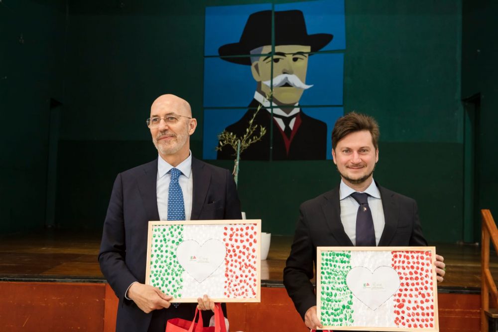 Argentina: amb. Nicoletti nella scuola "De Amicis" - foto: Ambasciata