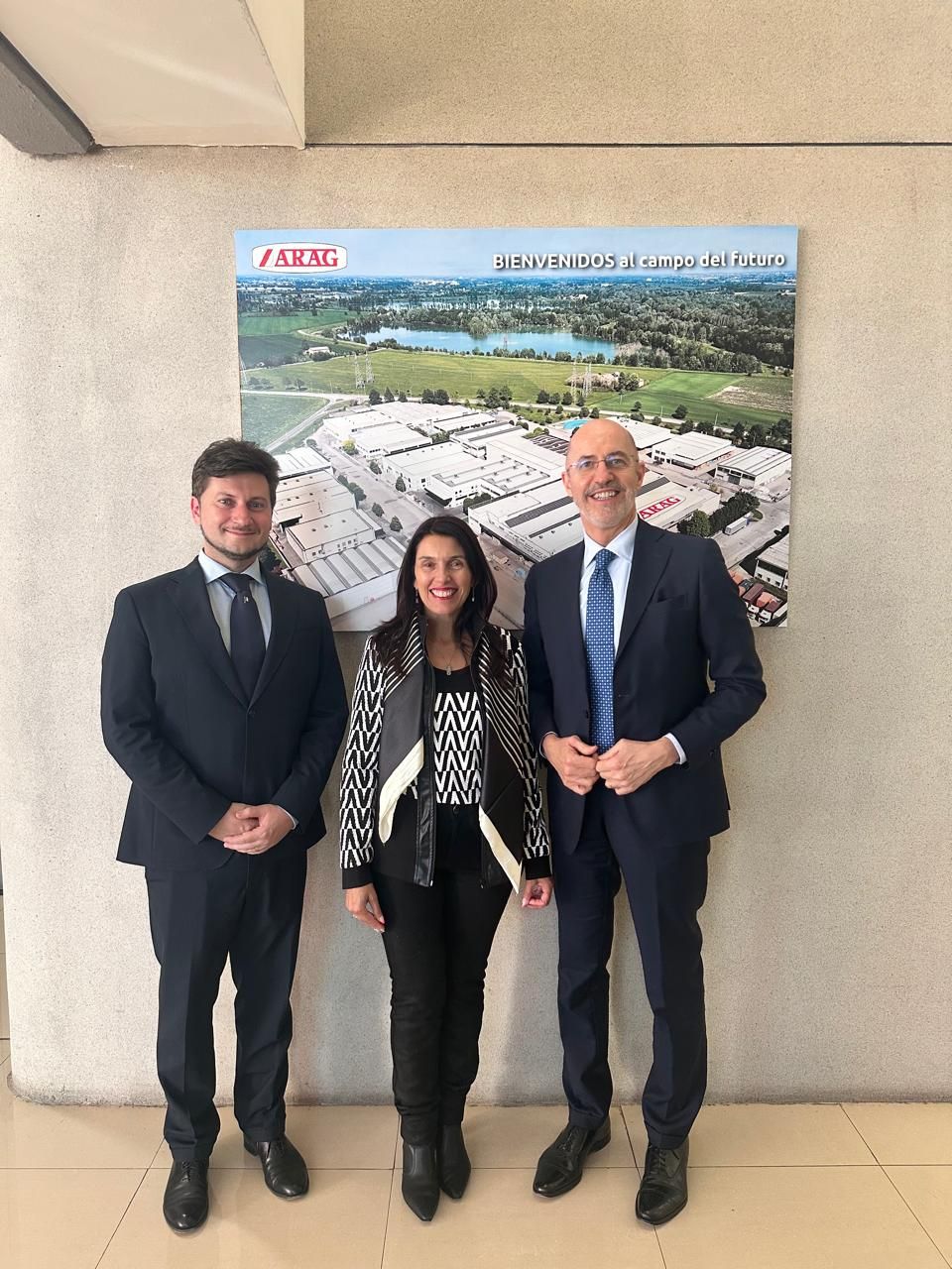 Argentina: amb. Nicoletti nella sede della ARAG - foto: Ambasciata