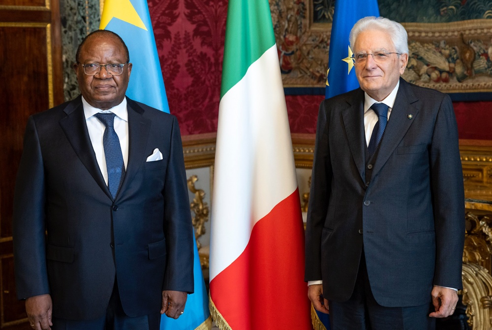 Sergio Mattarella con Paul-Emile Tshinga Ahuka, nuovo Ambasciatore della Repubblica Democratica del Congo