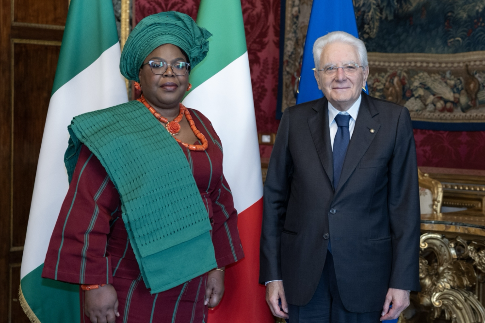 Il presidente Sergio Mattarella con amb. Abimbola Tolulope Samuel Reuben, Repubblica Federale di Nigeria - foto: Quirinale