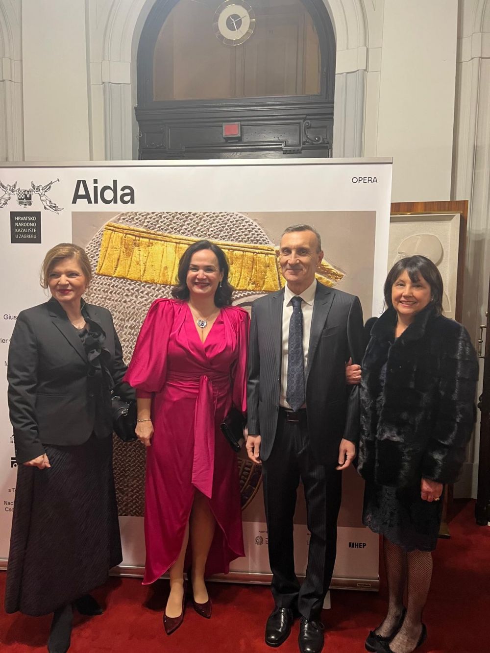 Amb. Trichilo alla prima di "Aida"
