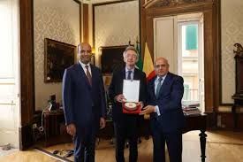 L'amb. Mohamed Khelifi, ricevuto dal sindaco di Napoli, Gaetano Manfredi - foto: Comune Napoli