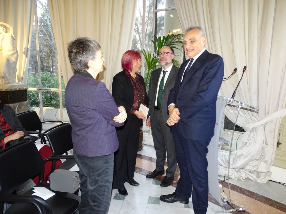 Amb. Buccino Grimaldi e Prof. Scopetta con ricercatrici ARIS