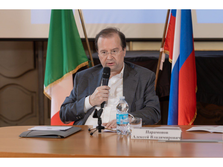 amb. Alexey Paramonov