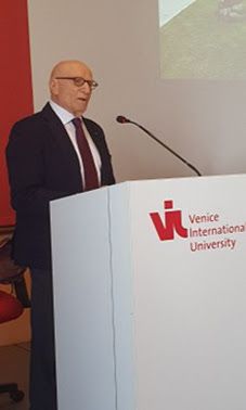 Amb. Umberto Vattani, Presidente della Venice International University - foto: IILA