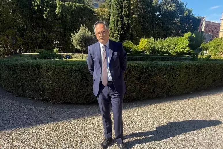 L'ambasciatore francese presso la Santa Sede, Charles Personnaz