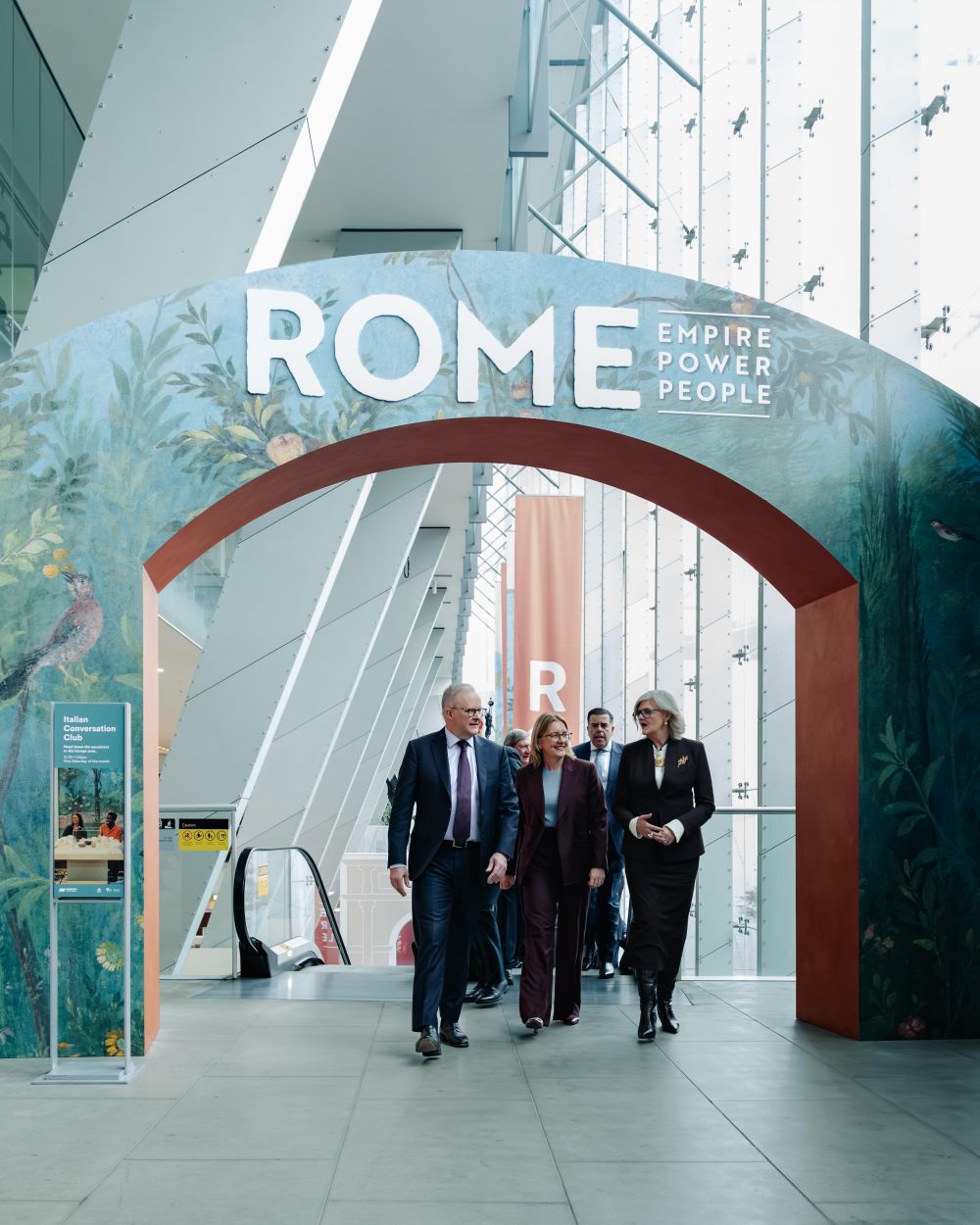 Australia: premier Albanese con amb. Lener a mostra "Rome: Empire, Power, People" - foto: Ambasciata