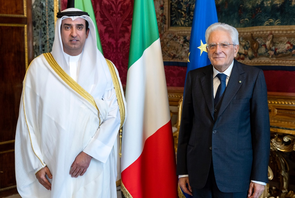 Sergio Mattarella con Nasser Sinhat Al--Qahtani, nuovo Ambasciatore del Kuwait
