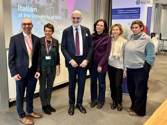 Ambasciatore Lambertini visitato l'Università di Bath - foto: Ambasciata