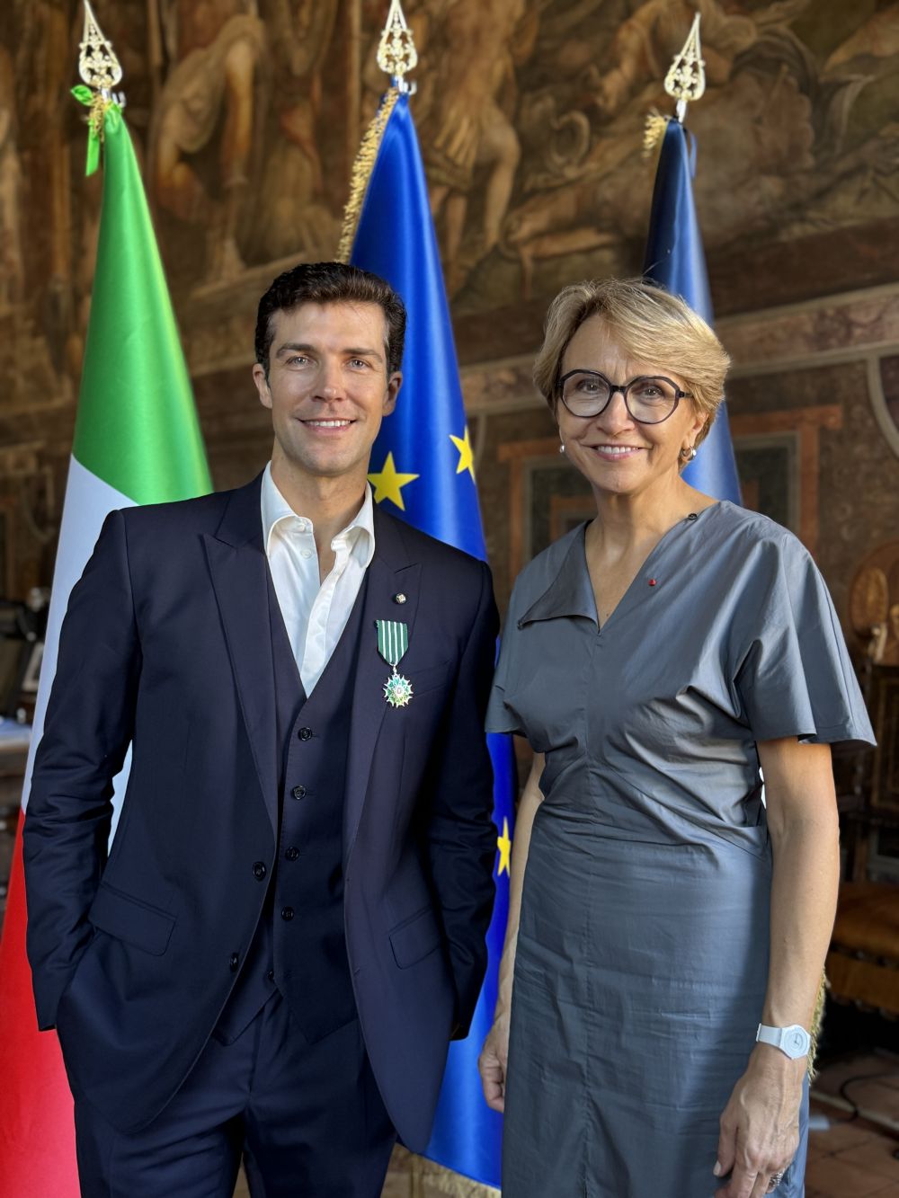 L'amb.  Anne-Marie Desc&ocirc;tes e Roberto Bolle - foto : &copy; Ambasciata di Francia in Italia