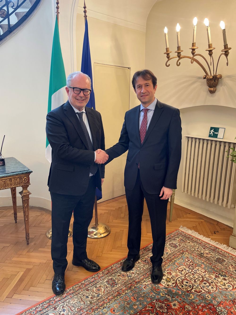 Bulgaria: amb. Apicella con ministro Trasporti e Comunicazioni, Ismailov - foto: Ambasciata