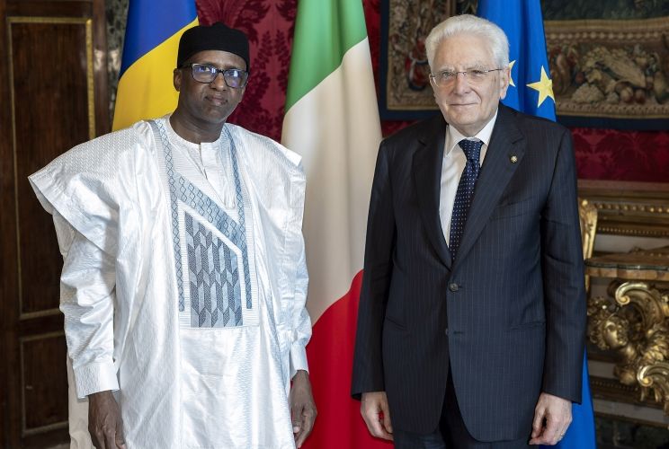 Presidente Sergio Mattarella con Youssouf Abassalah, ambasciatore della Repubblica del Ciad - foto: Quirinale