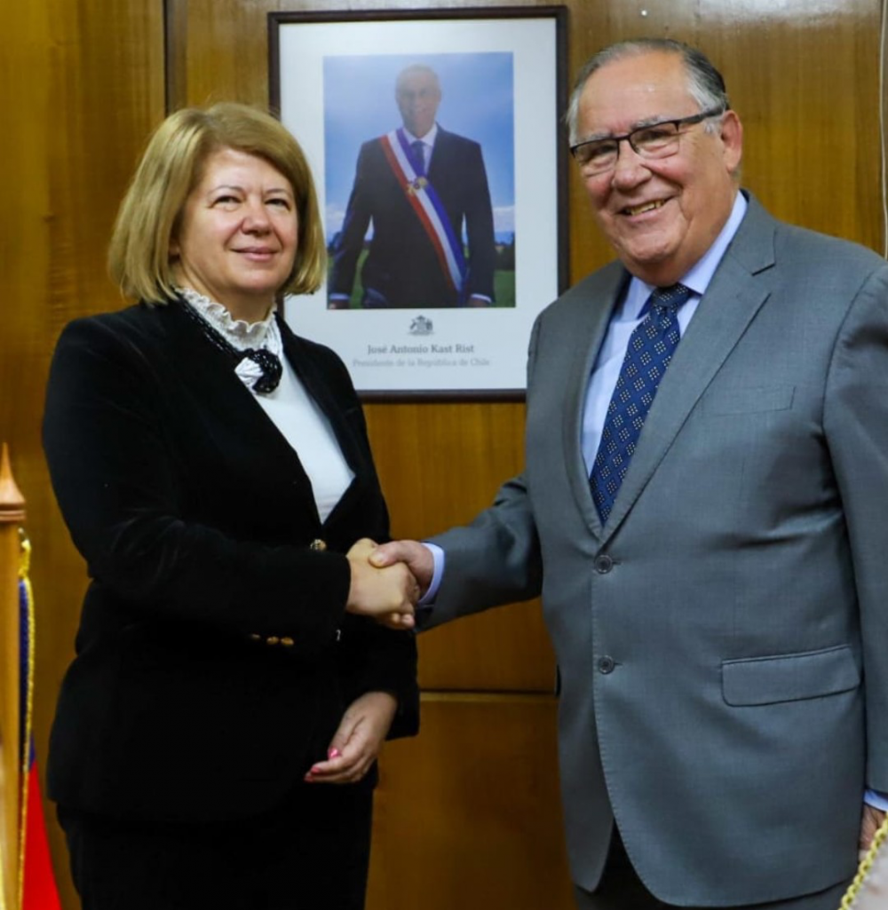 Cile: amb. Biagiotti con ministro Agricoltura, Campos - foto: Ambasciata