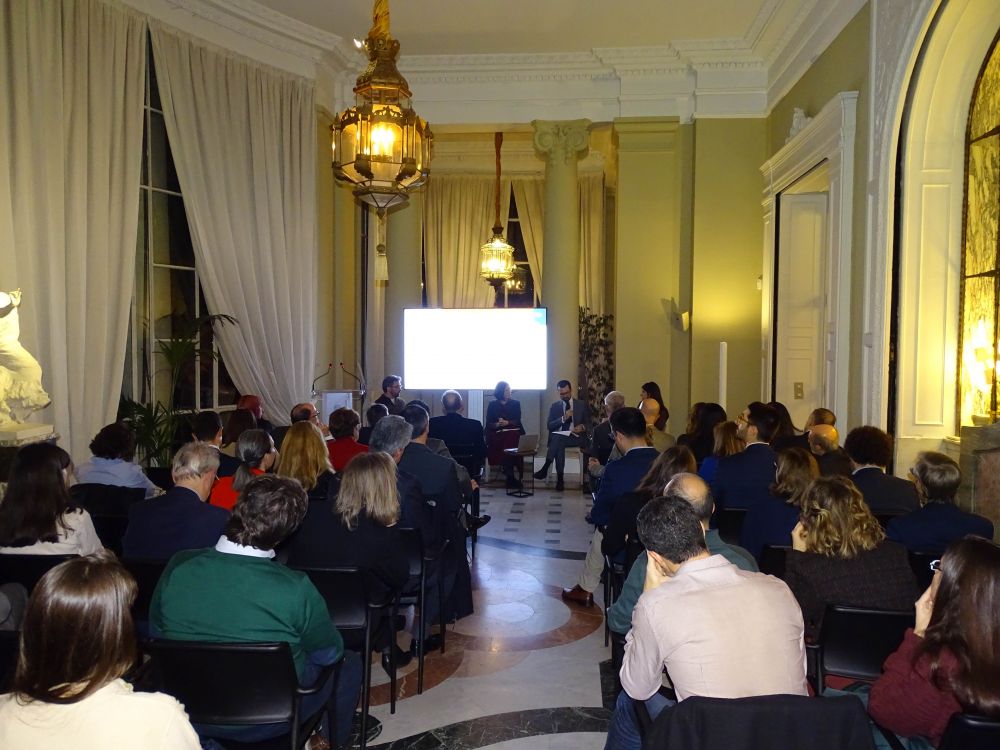Conferenza IA e pregiudizi di genere
