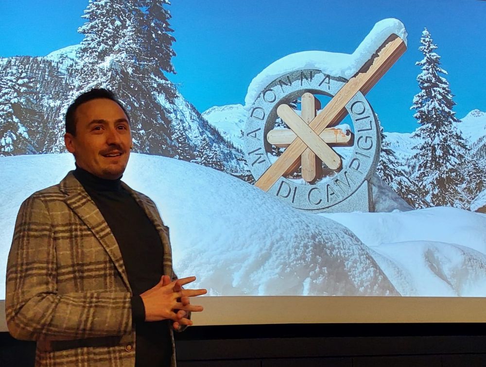 Davide Evangelista a presentazione 3Tre di Madonna di Campiglio - foto: Ambasciata