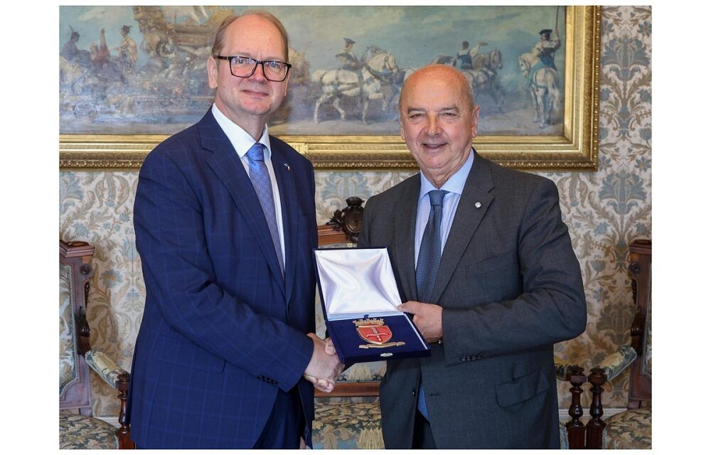 L'amb. Bambus e il sindaco Dipiazza