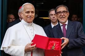 Papa Leone XIV con Ignazio La Russa, presidente del Senato della Repubblica.- foto: AGI