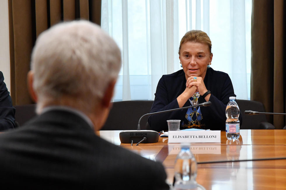 Elisabetta Belloni, segretaria generale del ministero degli Esteri, è la donna con grado più alto alla Farnesina (ANSA/Alessandro Di Meo)