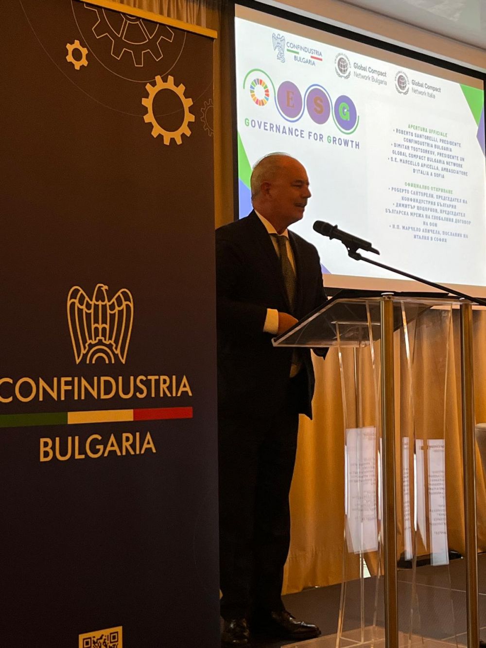 Amb. Marcello Apicella - foto Ambasciata