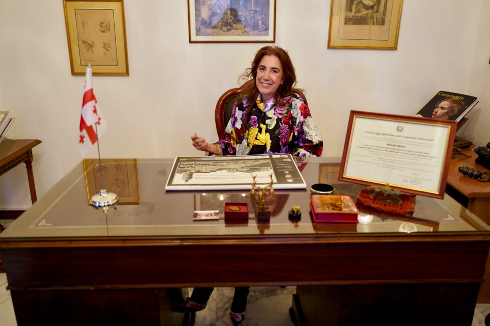 Console Michaela Reinero