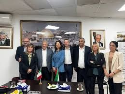 La delegazione di parlamentari PD - foto: Fanpage