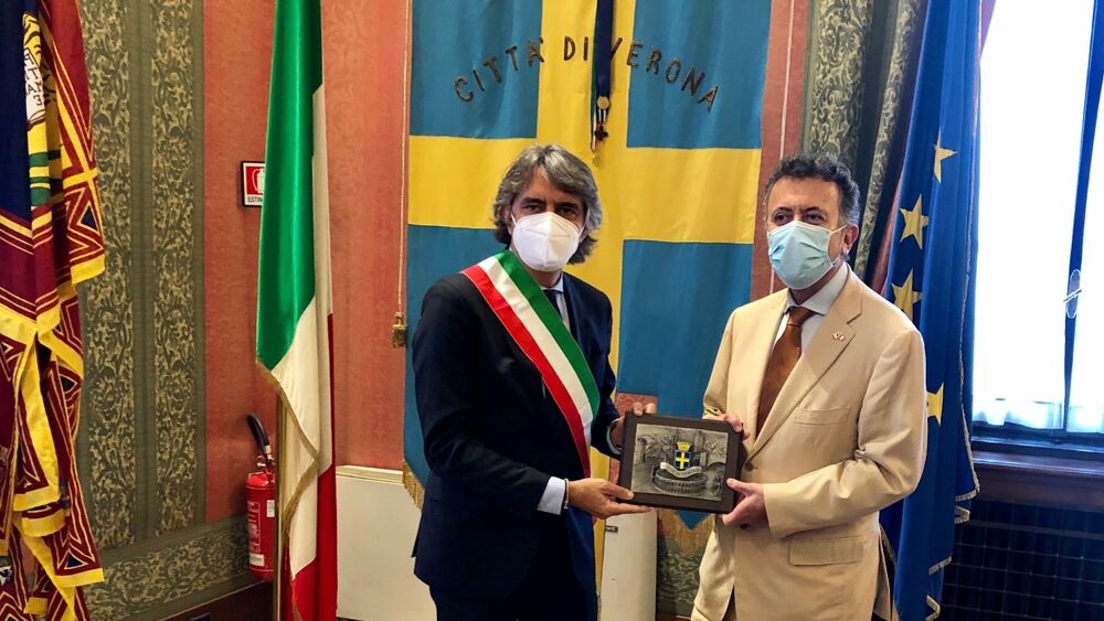 Il sindaco di Verona, Federico Sboarina, e Carlos Garcia de Alba, ambasciatore del Messico in Italia