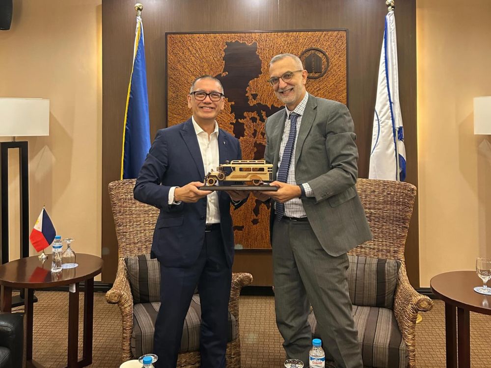 Filippine: amb. Giglio incontra neo presidente Filippine, Ferrer - foto: Ambasciata