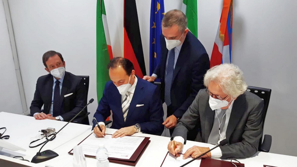 La firma della dichiarazione congiunta Piemonte e Renania Settentrionale-Vestfalia