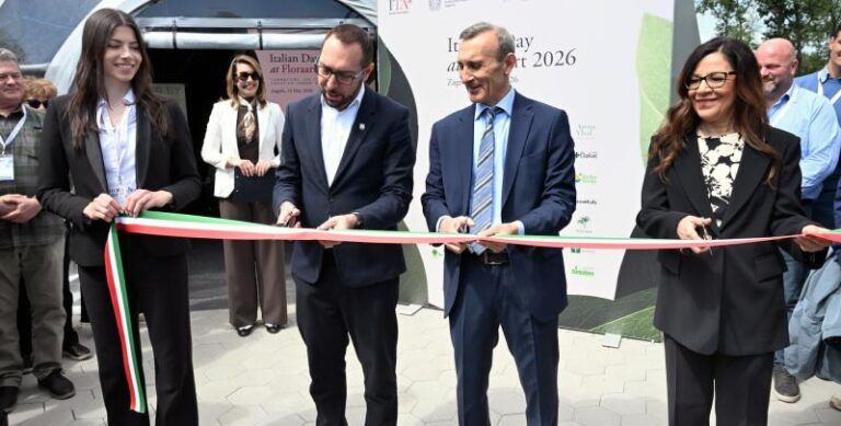 Amb. Trichilo, Italia Paese partner a Mostra FLORAART di Zagabria - foto: Goran Žiković