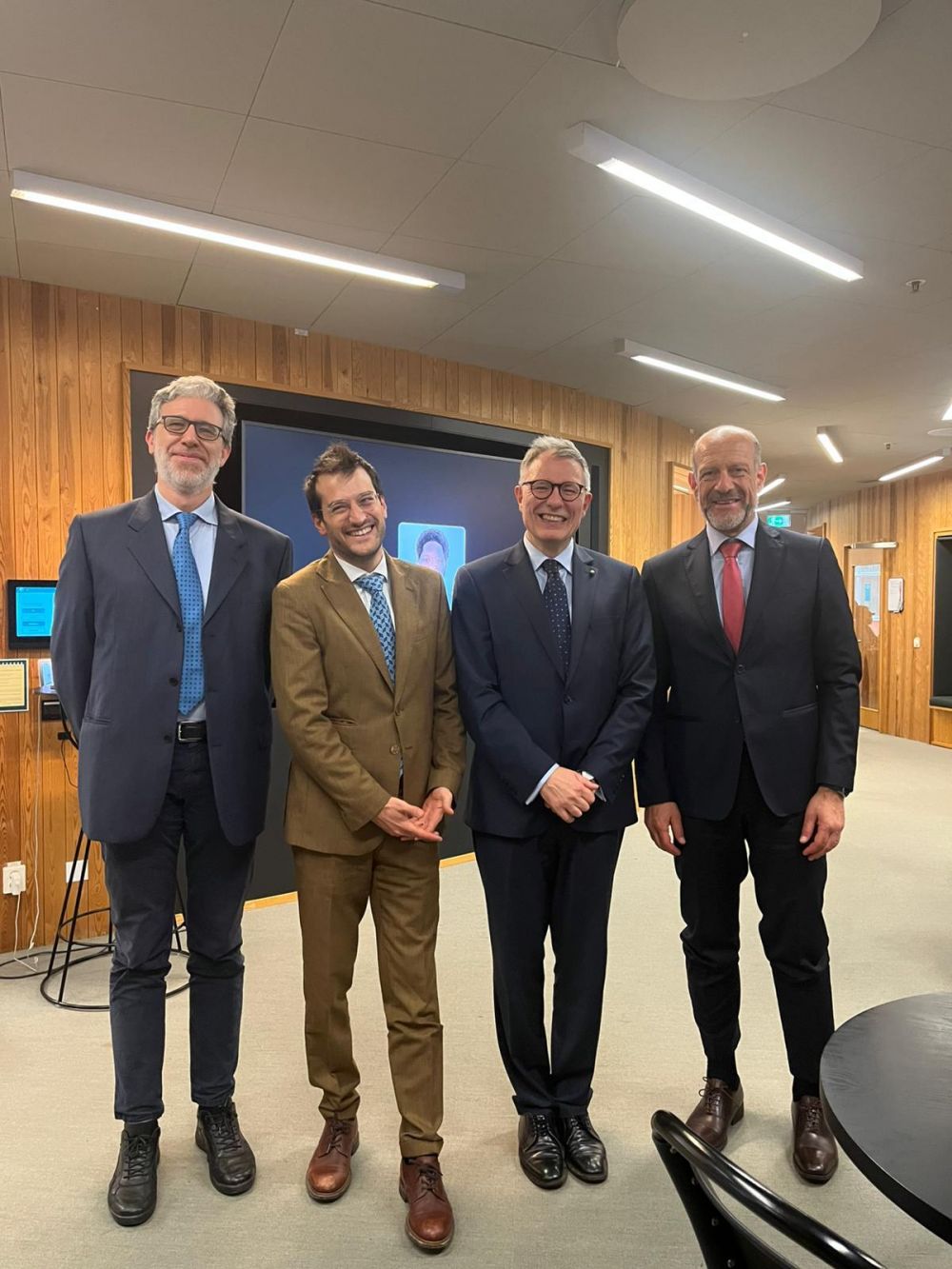 Svezia: prof. Luciano Floridi all'IIC Stoccolma su IA - foto: Ambasciata