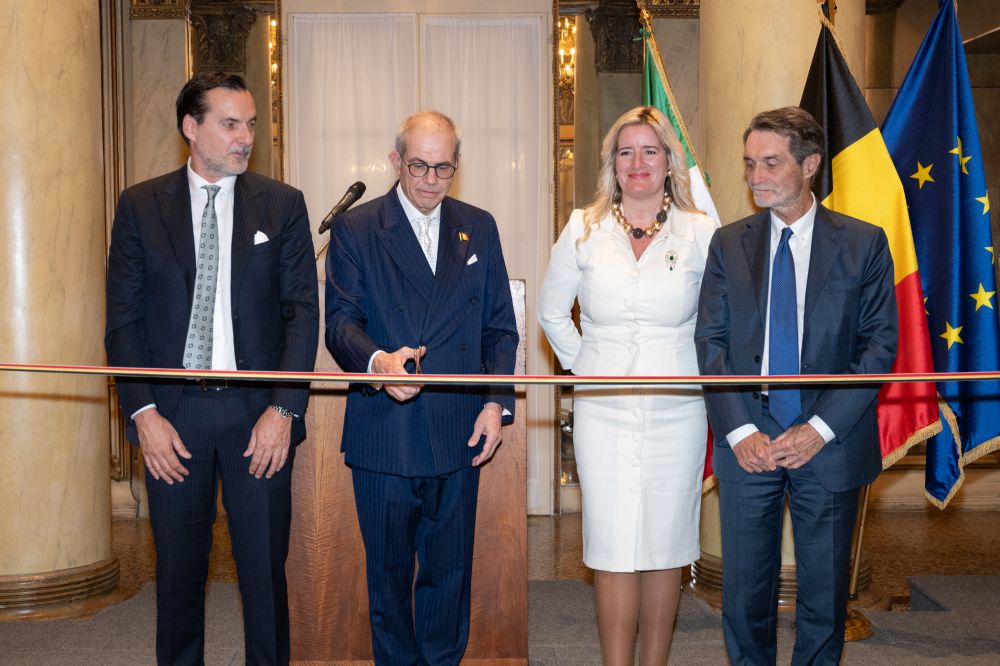Taglio del nastro inaugurale del nuovo consolato del Belgio a Milano - foto: Consolato