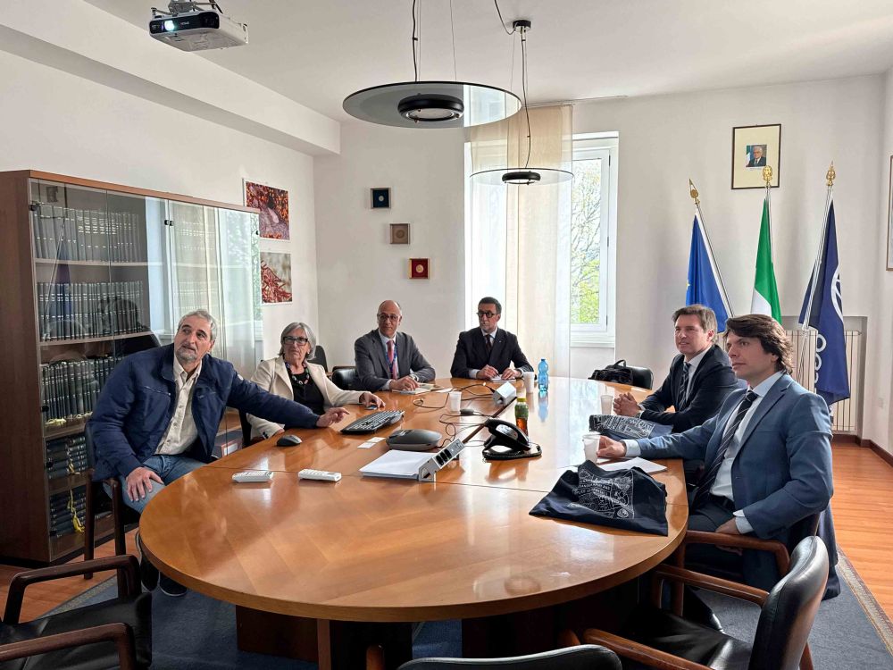 Amb. Azzopardi visita Osservatorio Geofisico Sperimentale Trieste