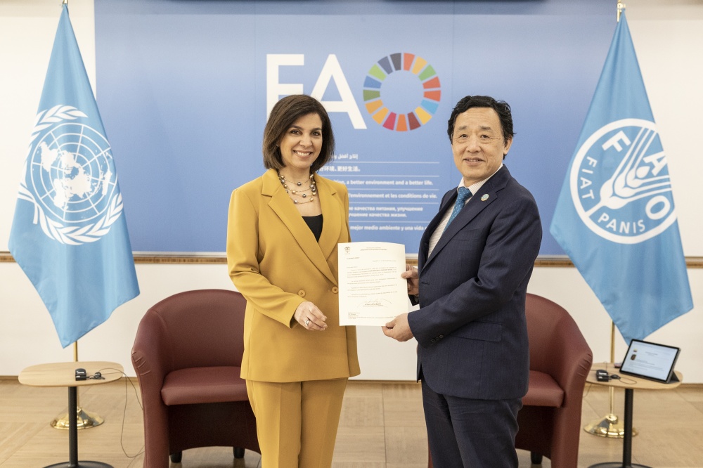 Amb. Ligia Margarita Quessep Bitar e Qu Dongyu, direttore generale della FAO