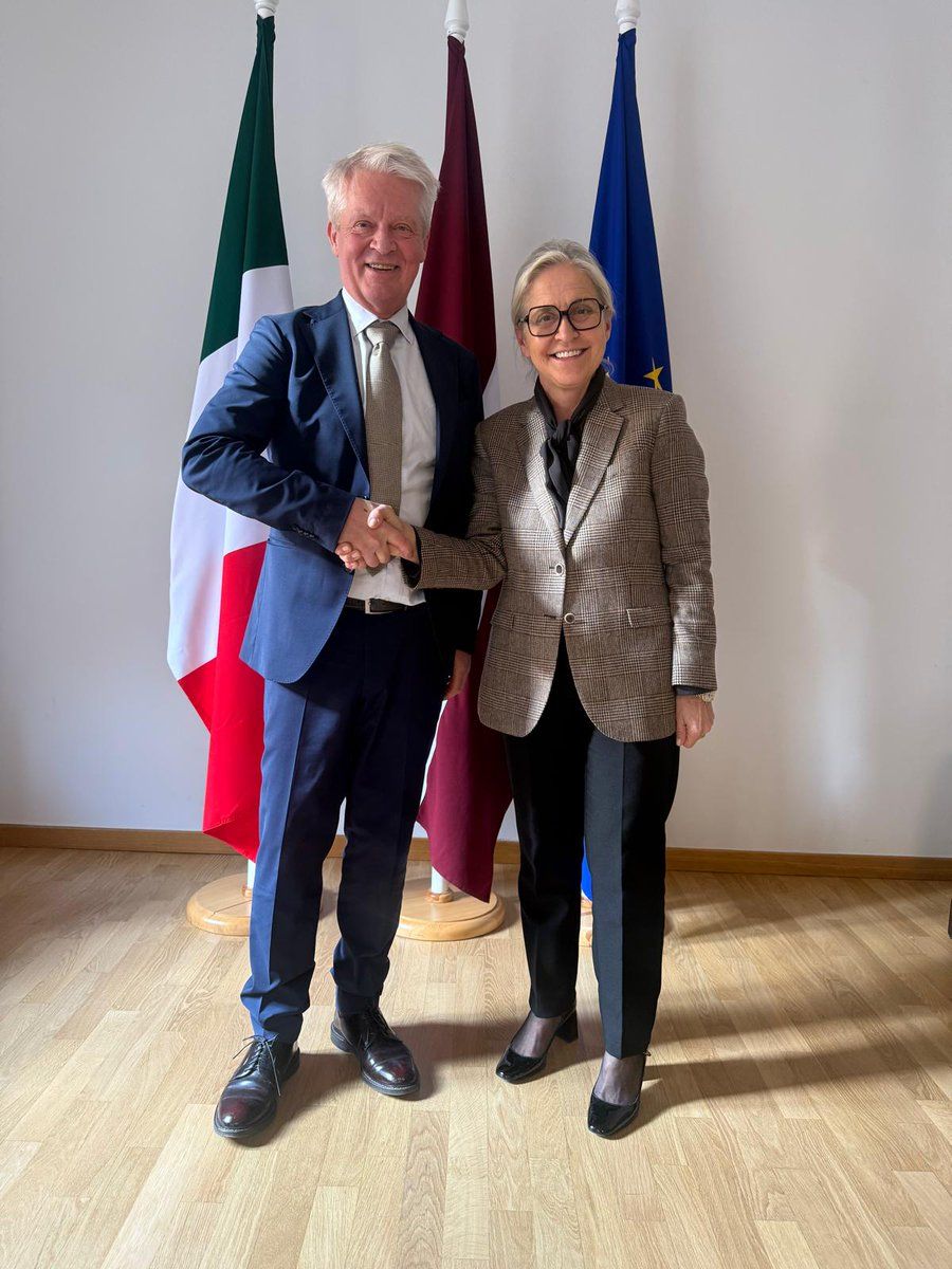 Gli ambasciatori d&rsquo;Islanda, Gudmundur Arnason, e di Lettonia, Elita Gavele - foto: Ambasciata
