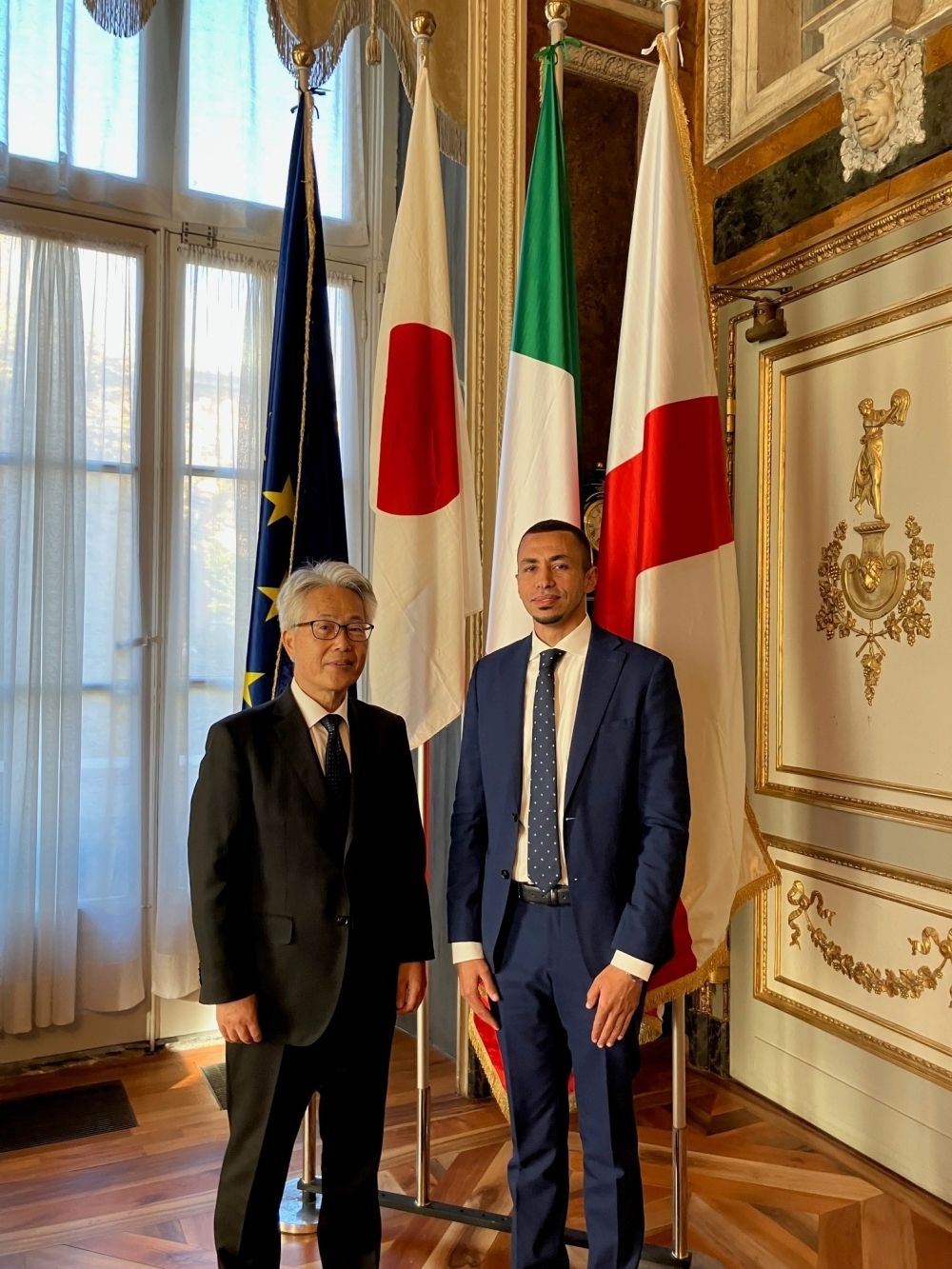 Amb. Sùzuki in visita a Genova - foto: Ambasciata del Giappone