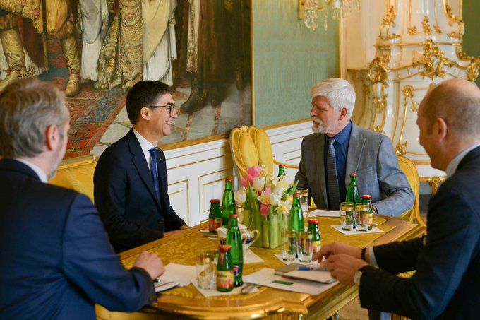 Rep. Ceca: amb. Gaudiano presenta credenziali al presidente Petr Pavel - foto: Ambasciata