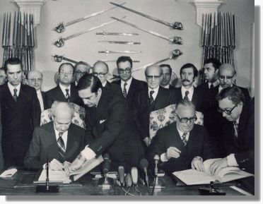 La firma del Trattato di Osimo 10 novembre 1975