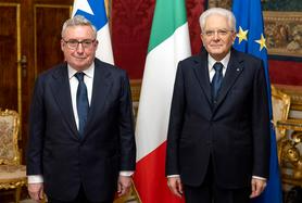 Presidente Sergio Mattarella con Ennio Augusto Vivaldi Véjar, nuovo Ambasciatore del Cile - foto Quirinale