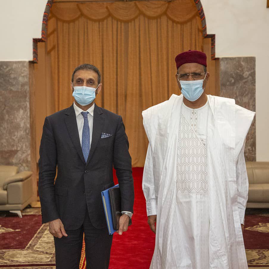 Presidente della Repubblica del Niger, Mohamed Bazoum, con l'ambasciatore italiano Marco Prencipe