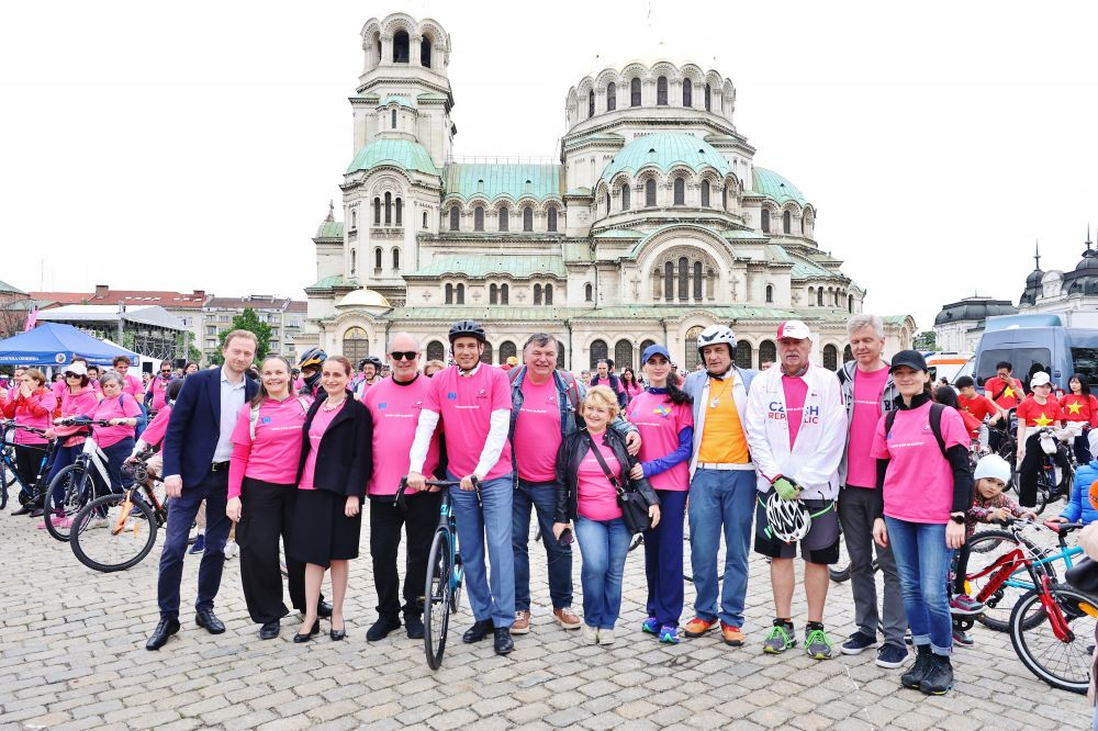 Bulgaria e Giro d&rsquo;Italia: successo per &lsquo;biciclettata&rsquo; Corpo Diplomatico - foto: Ambasciata